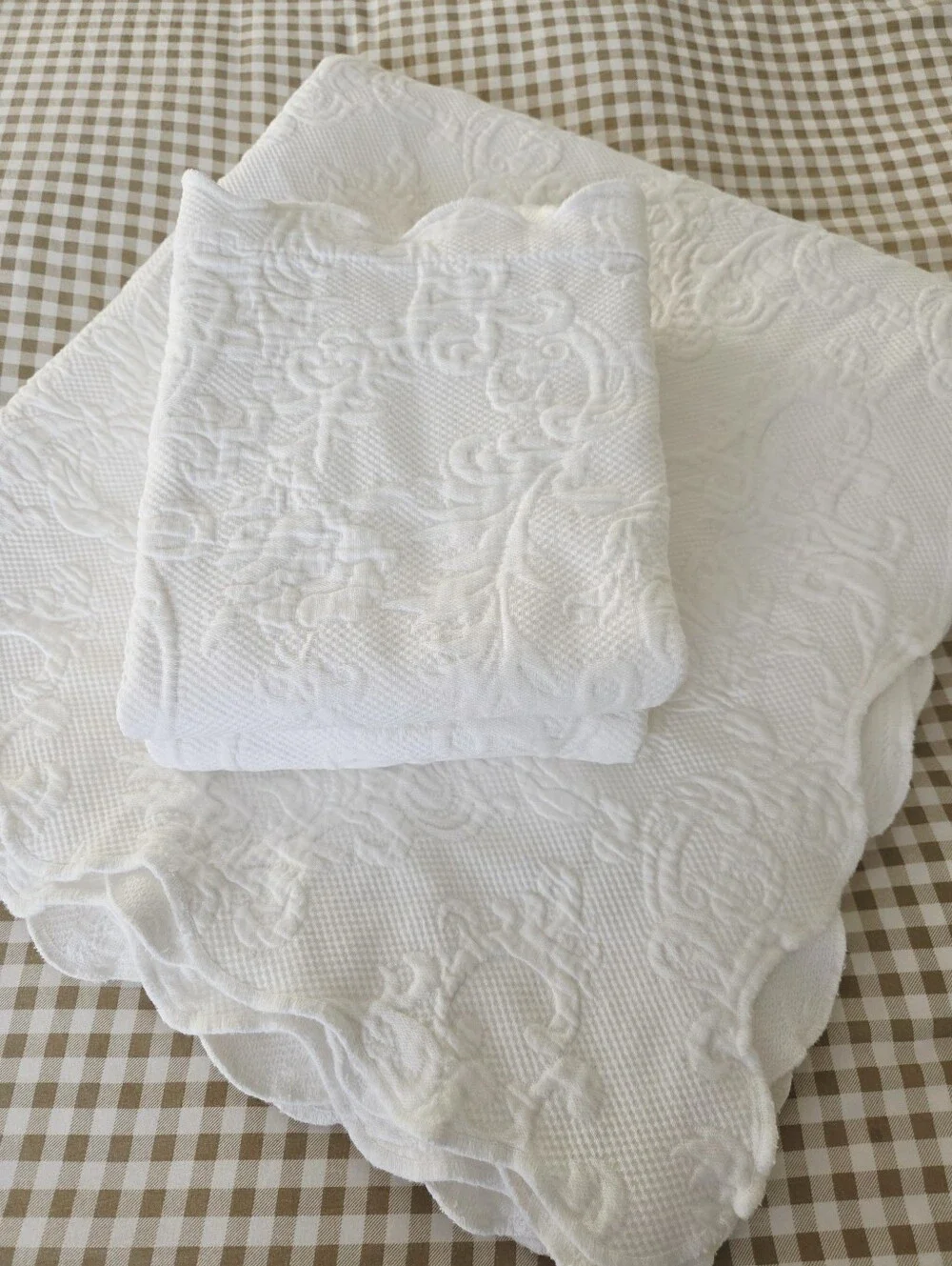SFERRA 100% Cotton White Alice Coverlet + 2 Euro Shams With Scalloped Edges